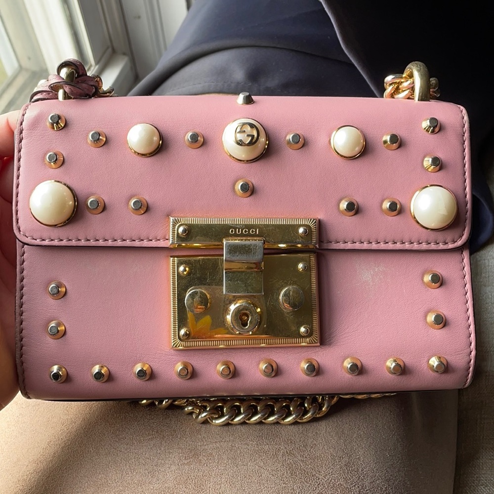 Gucci pink pearl handbag gold chain shoulder purse